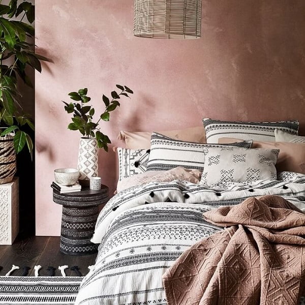 phòng ngủ màu hồng 5